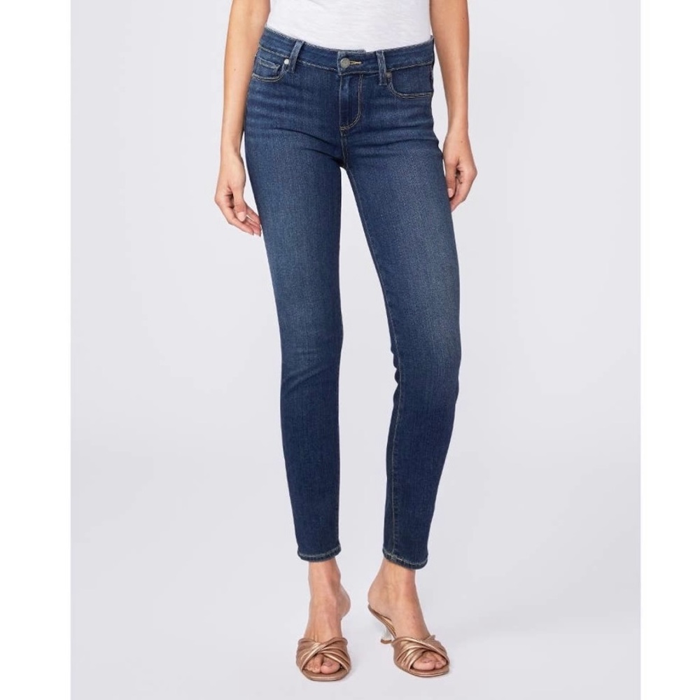 PAIGE Verdugo Crop Jean 29 Blue